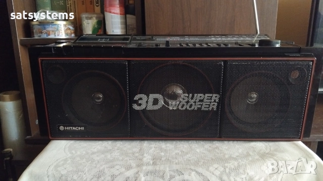 Радиокасетофон Hitachi TRK-7620E 3D Super Woofer