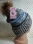 Дамска плетена шапка с папулка- мпш43, снимка 2