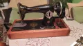 Продавам ръчна шевна машина , снимка 1