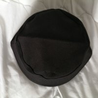 Изчистена шапка идиотка в черен цвят, снимка 3 - Шапки - 37099193