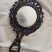 Колекционерски предмет: огледало, снимка 1 - Антикварни и старинни предмети - 37386627