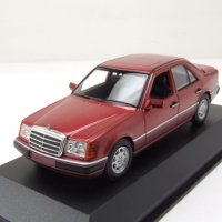Mercedes-Benz 230E W124 от 1991 - мащаб 1:43 на Maxichanps моделът е нов в PVC дисплей-кейс, снимка 1 - Колекции - 43516230