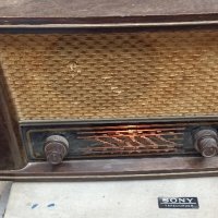 старо радио , снимка 3 - Радиокасетофони, транзистори - 44000483