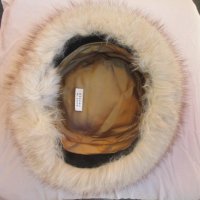wigens маркова шведска шапка от естествен косъм на лисица., снимка 3 - Шапки - 43790311