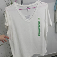 Дамска тениска в размер L-XL, снимка 1 - Тениски - 44867203