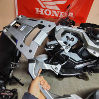 Honda x-adv оригинална основа за куфар, снимка 3 - Части - 44865114