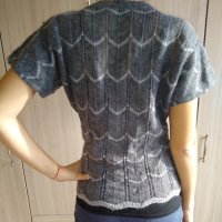 Сиво пуловерче, снимка 4 - Блузи с дълъг ръкав и пуловери - 27455791
