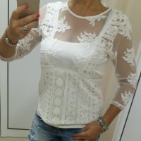КРАСИВА бяла бродирана блуза с прозрачни ръкави, снимка 1 - Блузи с дълъг ръкав и пуловери - 37862864