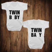 Бебешки бодита за близнаци с щампа TWIN BABY, снимка 1 - Бодита за бебе - 26598622