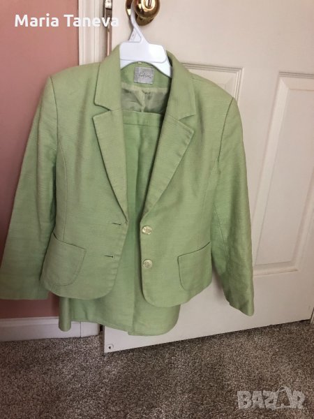 Дамски костюм, снимка 1