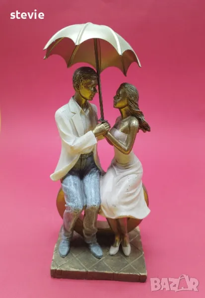 Статуетка - влюбена двойка, снимка 1