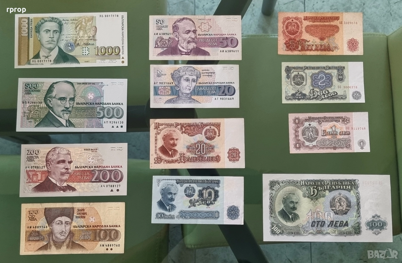 Много запазени стари банкноти . България. 12 броя . 500, 1000 и 100 лева 1951 г. са UNC. , снимка 1