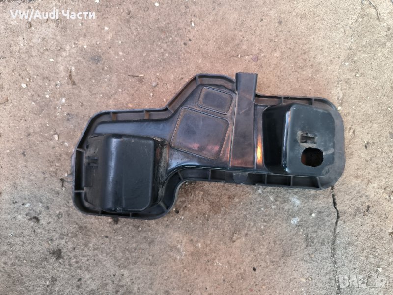 Капак за десен фар за Ауди А6 Ц5 Audi A6 C5 / 301411102R, снимка 1