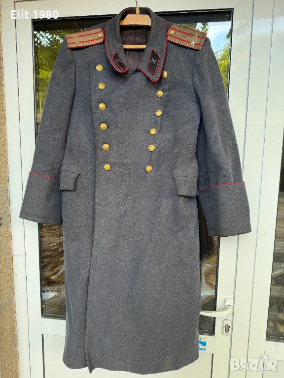 Продавам офицерски шинел , снимка 1
