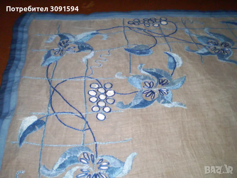 стара ръчно бродирана покривка  на батиста рядка находка, снимка 1