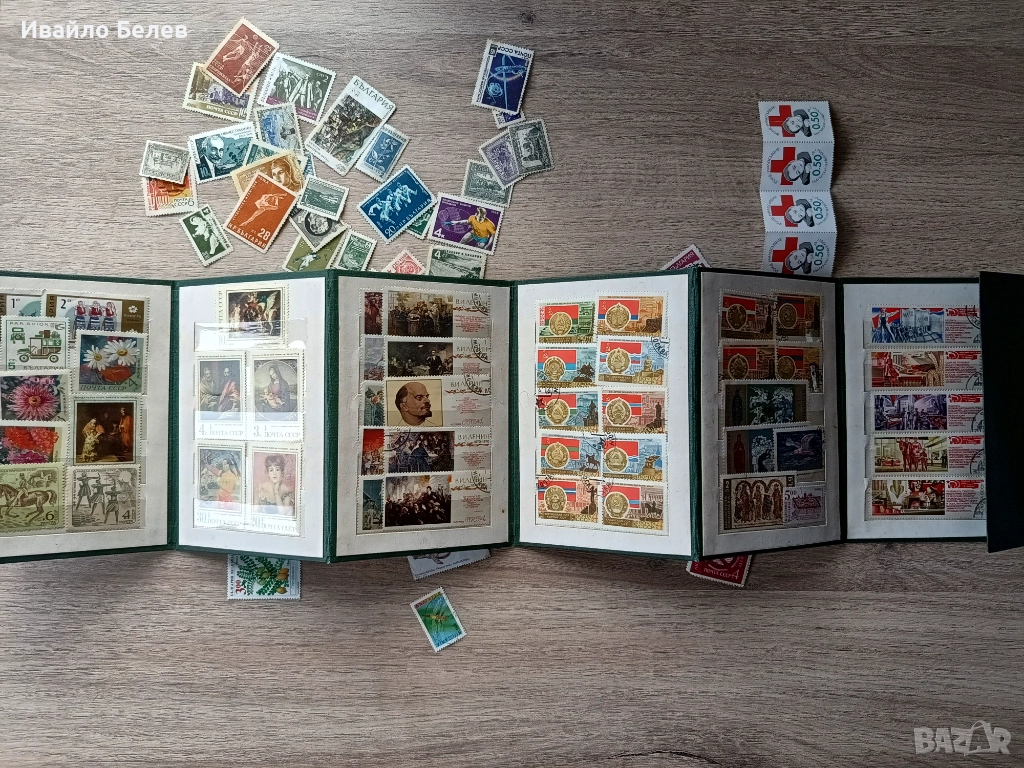 Колекция от 106 пощеснки марки СССР и БГ в класьор, снимка 1