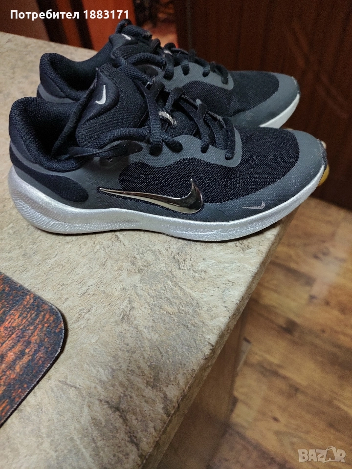 Детски маратонки на Найк, снимка 1