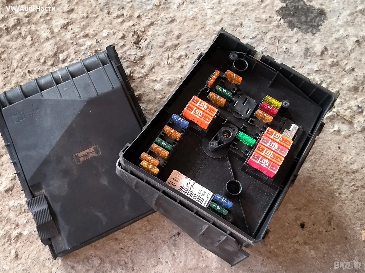 Бушониера бушонно табло за Голф 5 Ауди А3 Пасат Туран VW Golf 5 Audi A3 8P Passat Touran 1K0937125, снимка 1