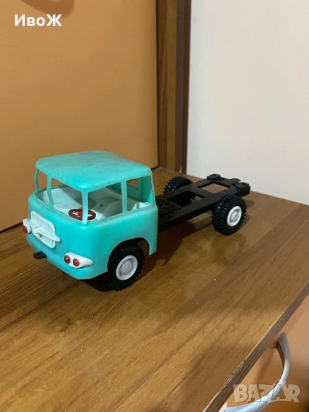 Стара играчка камионче, снимка 1