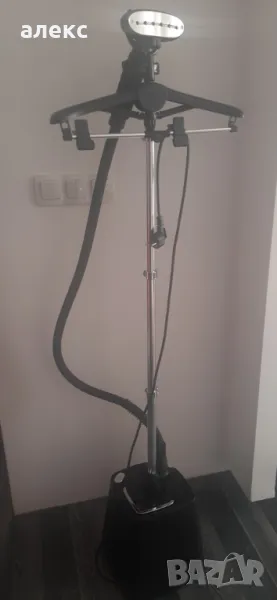 Вертикална парна ютия SteamOne, снимка 1