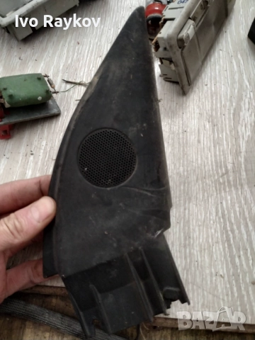 Лайсна с пищялка предна дясна врата  VW Пасат 5 - 3B0035411B