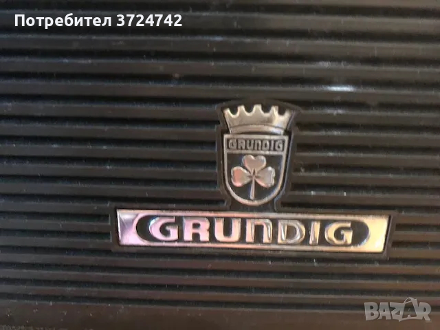 Продавам стар магнетофон