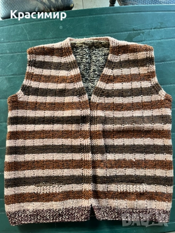 Продавам ръчно плетени жилетки , снимка 8 - Жилетки - 19864292