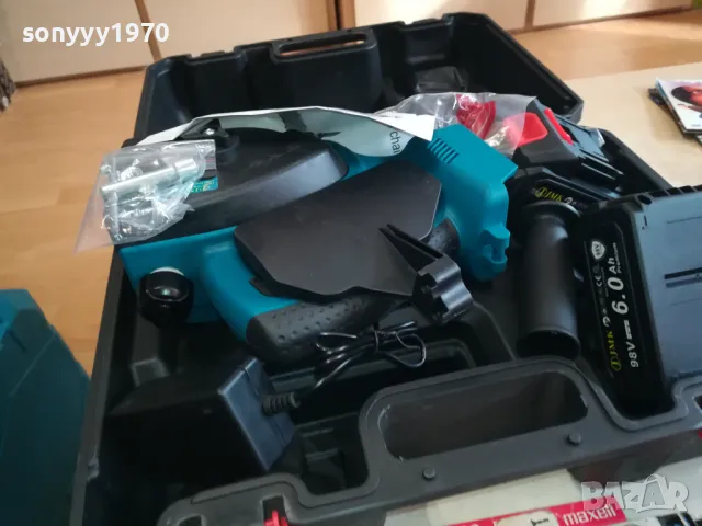 JMK-ГОЛЯМА РЕЗАЧКА 12 ИНЧА С 2 БАТЕРИИ ЗАРЯДНО И КУФАР 0204251947 