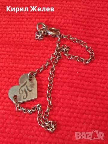 СТИЛНА РЕТРО АР ДЕКО СРЕБЪРНА ГРИВНА СРЕБРО 925 със СЪРЧИЦЕ и РЪЧНО ГРАВИРАНА БУКВИЧКА П 32353, снимка 3 - Гривни - 38352284