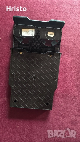 задна поставка за чаши BMW e90 , снимка 2 - Части - 52951849