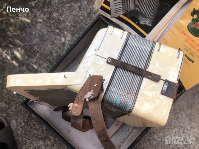 стар малък акордеон "HOHNER" STUDENT V, снимка 9 - Антикварни и старинни предмети - 44111852