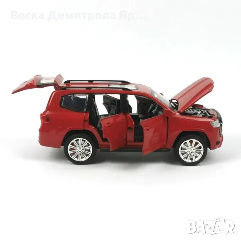 Реалистичен метален джип 1:24 - Звук и светлина за истинско приключение, снимка 5 - Коли, камиони, мотори, писти - 48682400