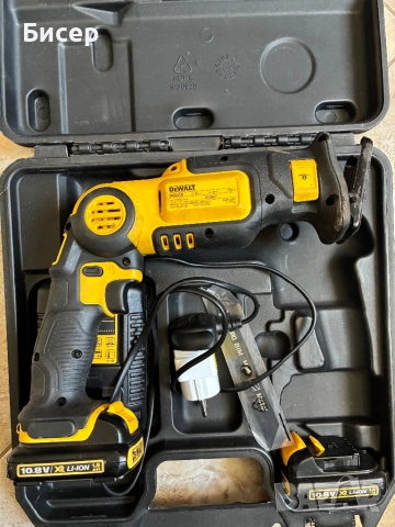 Саблен трион  Деволт Dewalt DCS310, снимка 2 - Други инструменти - 50101847