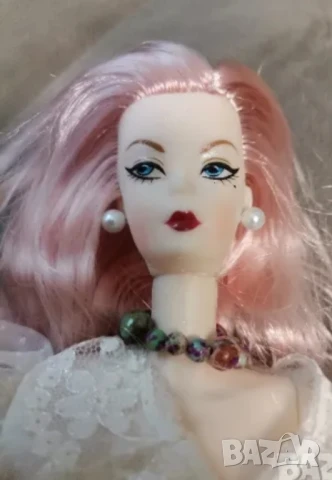 Колекционерска кукла тип Barbie Silkstone