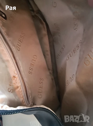 Черна дамска чанта Guess, снимка 11 - Чанти - 50664999