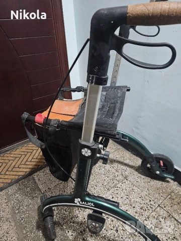 Ролатор проходилка , снимка 5 - Инвалидни колички - 52484625