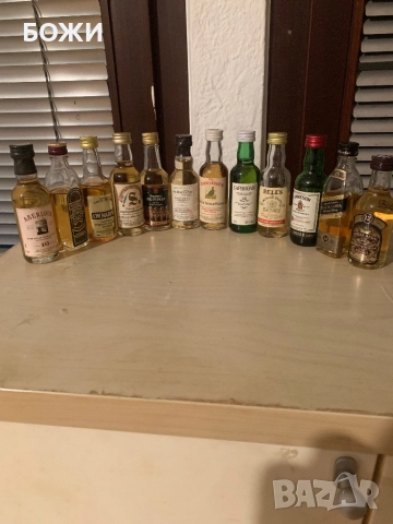 	•	Колекционерска серия мини бутилки шотландско уиски – 12 броя