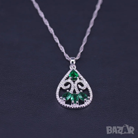 Сребърен комплект със смарагди, снимка 5 - Бижутерийни комплекти - 44888231