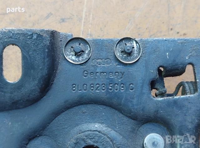 Ключалка Преден Капак Ауди А3 8L N:07234 (2) - 8L0823509C, снимка 4 - Части - 51638203