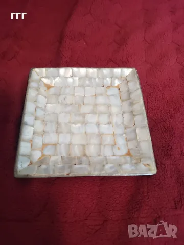 Стара чиния със седеф, снимка 3 - Антикварни и старинни предмети - 49991401