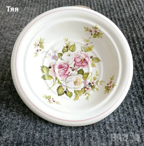 Порцеланова сапунерка 