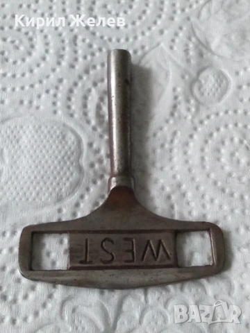 Ключ за стенен часовник 53446, снимка 3 - Антикварни и старинни предмети - 53137618
