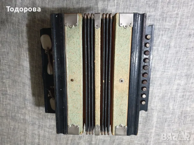 Старинна Тиролска хармоника RIGOLETTO, снимка 4 - Антикварни и старинни предмети - 49457925