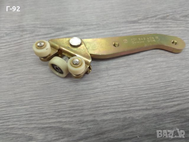 701843405B**NEU**VAG**Водач плъзгаща врата**VW TRANSPORTER T4 07.1990-04.2003, снимка 3 - Части - 32749559