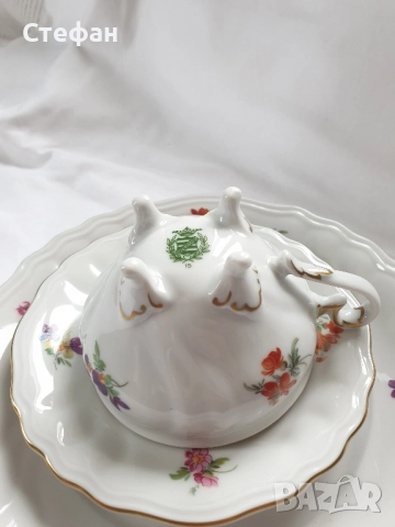 Поцеланов комплект, снимка 4 - Антикварни и старинни предмети - 51941731