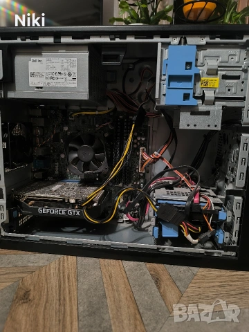 Продавам компютър както за игри така и за работа!, снимка 4 - Работни компютри - 53289624