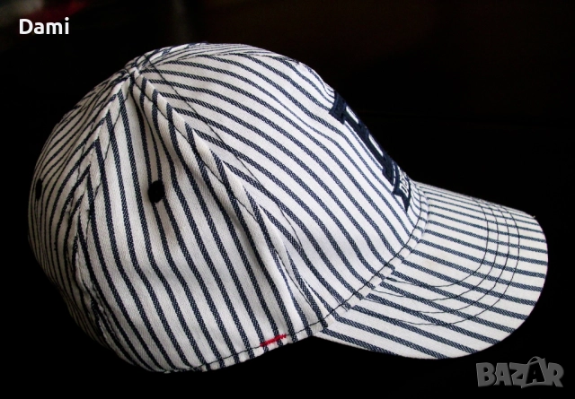 Детска бебешка шапка Н&М с извита козирка , снимка 2 - Бебешки шапки - 52892088