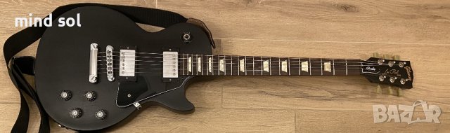 Gibson Les Paul Studio 2010 с твърд куфар