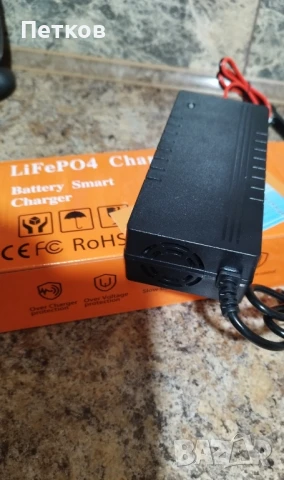 Зарядно за акумулатори 12V 10А , снимка 9 - Аксесоари и консумативи - 51221508