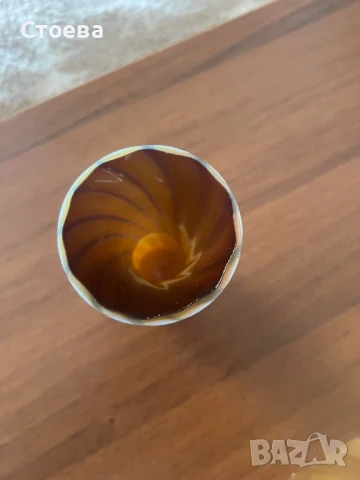 ретро малка елегантна стъклена вазичка, снимка 2 - Вази - 51120045